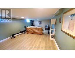 164 REDFORD CRESCENT - 14
