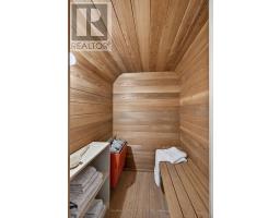 504 BAKER STREET - 37