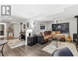 46 BELLROCK CRESCENT - 25
