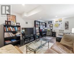 46 BELLROCK CRESCENT - 26