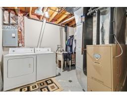 46 BELLROCK CRESCENT - 27