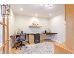 371 GROSVENOR STREET - 22