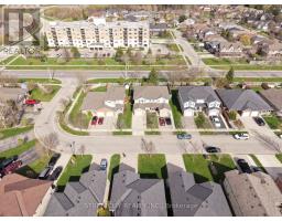 97 GREGORY CRESCENT - 2
