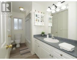 97 GREGORY CRESCENT - 23