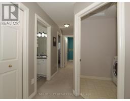 97 GREGORY CRESCENT - 32