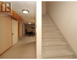 97 GREGORY CRESCENT - 41