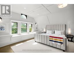 512 COLBORNE STREET - 33