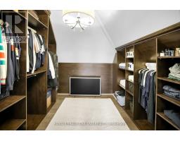 512 COLBORNE STREET - 38