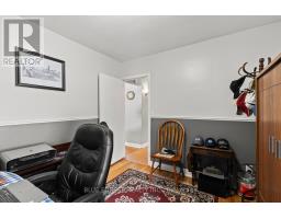 581 HALE STREET - 15