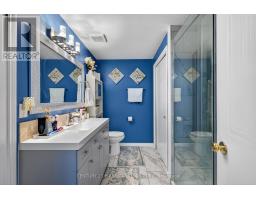 195 MARTINET AVENUE - 24