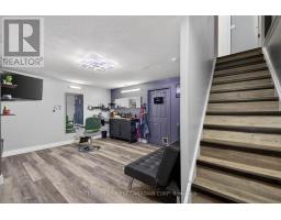 195 MARTINET AVENUE - 27