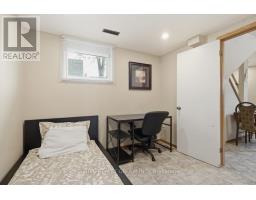 2 MOIR STREET - 37