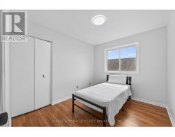 15 TUMBLEWEED CRESCENT - 24