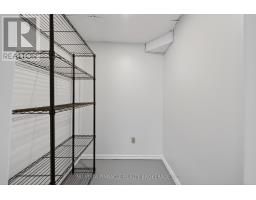 15 TUMBLEWEED CRESCENT - 36