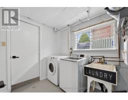 15 TUMBLEWEED CRESCENT - 37
