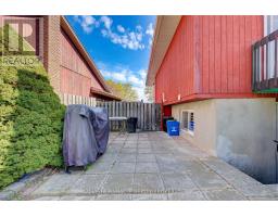15 TUMBLEWEED CRESCENT - 39