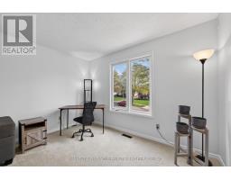 15 TUMBLEWEED CRESCENT - 8