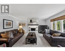 62 CARRIAGE HILL DRIVE - 28
