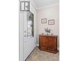 577 WONDERLAND ROAD N - 4