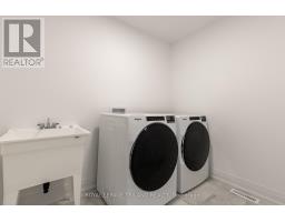 20 - 101 SWALES AVENUE - 31