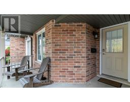 92 - 320 AMBLESIDE DRIVE - 3