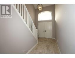 471 SOPHIA CRESCENT - 4