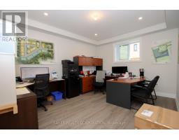 2613 QUEEN STREET - 35