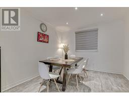 22 MURIEL CRESCENT - 11