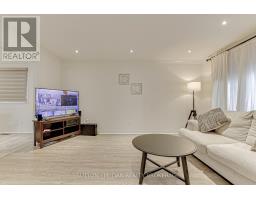 22 MURIEL CRESCENT - 3