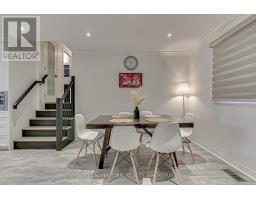 22 MURIEL CRESCENT - 9