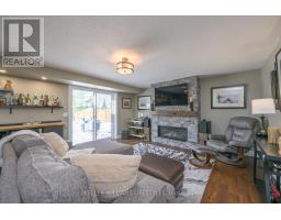 675 BENNETT CRESCENT - 28