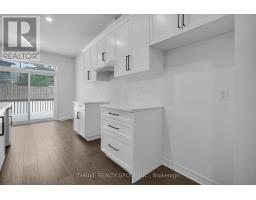 35 - 1080 UPPERPOINT AVENUE - 15