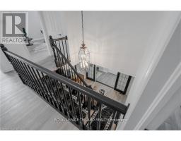 1047 GRIFFITH STREET - 21