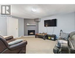 17 - 151 BONAVENTURE DRIVE - 26