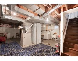 1547 RICHMOND STREET - 27