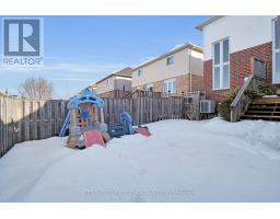 2205 LILAC AVENUE - 25