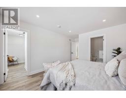 483 HURON STREET - 25