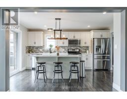181 GILMOUR DRIVE - 10
