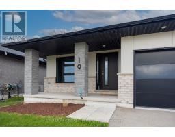 19 Benjamin Parkway, MLS X13029682