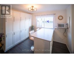 477 RICHARD CRESCENT - 15