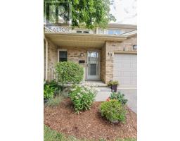 10 - 10 ROSSMORE COURT - 5