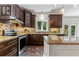 892 TALISMAN CRESCENT - 8