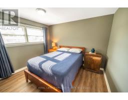 22 BRETON PARK CRESCENT - 12