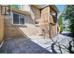 879 HELLMUTH AVENUE - 32