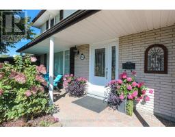 54 CONFEDERATION DRIVE - 2