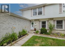 56 VINCENT CRESCENT - 2