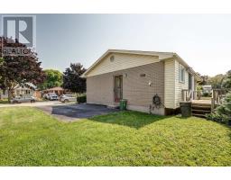 60 JENA CRESCENT - 5