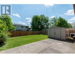 79 ROUNDHILL COURT - 30