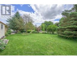 19 BANTING CRESCENT - 3