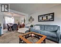 105 CONFEDERATION DRIVE - 12